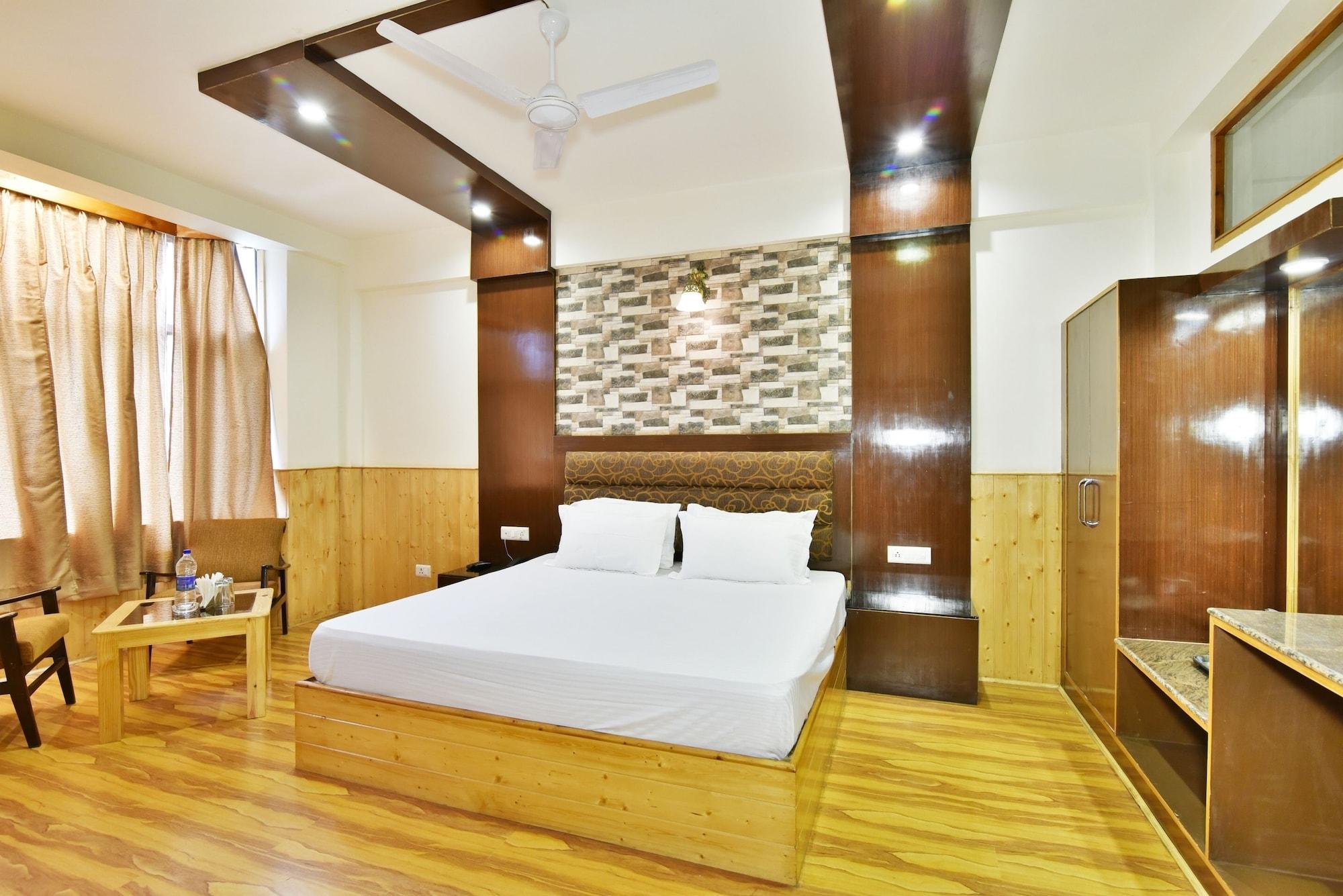 Hotel Devlok Manāli Dış mekan fotoğraf